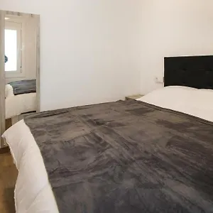 https://two-bedroom-apartment-in-blanes.topcostabravahotels.com