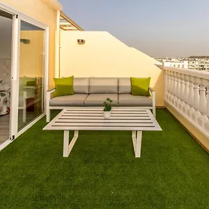 https://duplex-el-palmar-6p-b29.in-canary-islands.com
